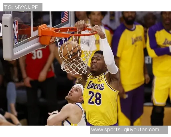 八村塁谈与东契奇的友谊:年龄差距让我们相处更加轻松自然 八村塁谈与东契奇的友谊:年龄差距让我们相处更加轻松自然