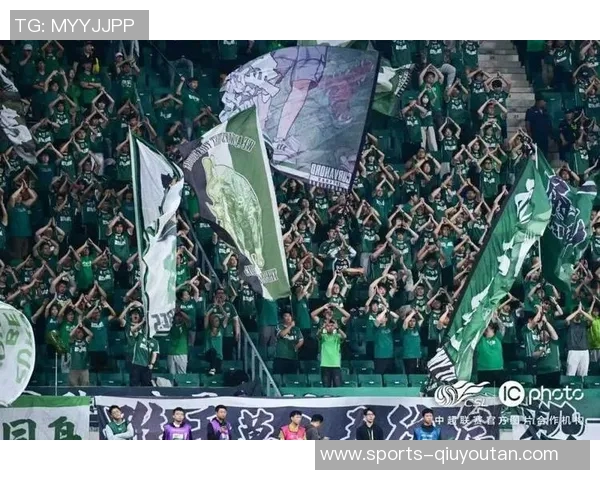 国安前锋法比奥在对阵大连英博比赛中戴帽当选中超第26轮最佳球员 国安前锋法比奥在对阵大连英博比赛中戴帽当选中超第26轮最佳球员