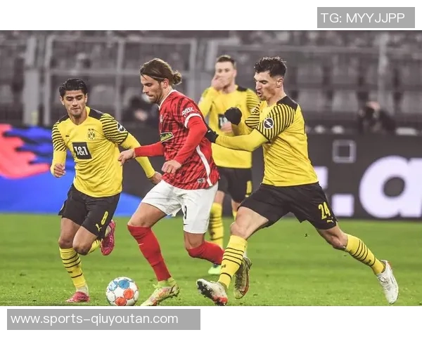 前国脚批评荷兰队表现不佳缺乏创造力与对抗意识导致对手轻松突破 前国脚批评荷兰队表现不佳缺乏创造力与对抗意识导致对手轻松突破