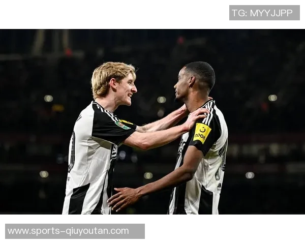 纽卡后卫沙尔合同明年到期或将在冬窗转会离队 纽卡后卫沙尔合同明年到期或将在冬窗转会离队