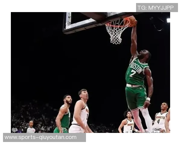 绿军意图通过夹击穆雷制造失误掘金展现出成熟的球场应对能力